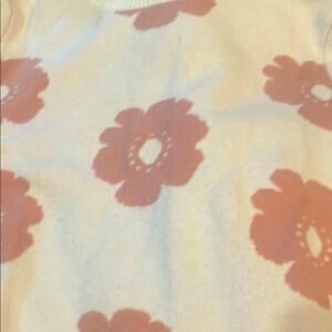 Forever 21 L petite top Floral Patterned Sweater - Cream and Pink